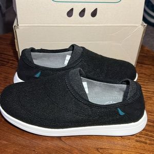 Vessi sunday slipper, granite black